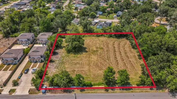 7920 Jutland Road, Houston, TX 77033