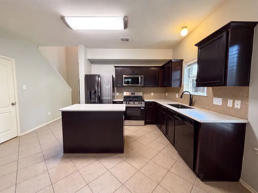916 Summer Rain Court, Conroe, TX 77303 - #2