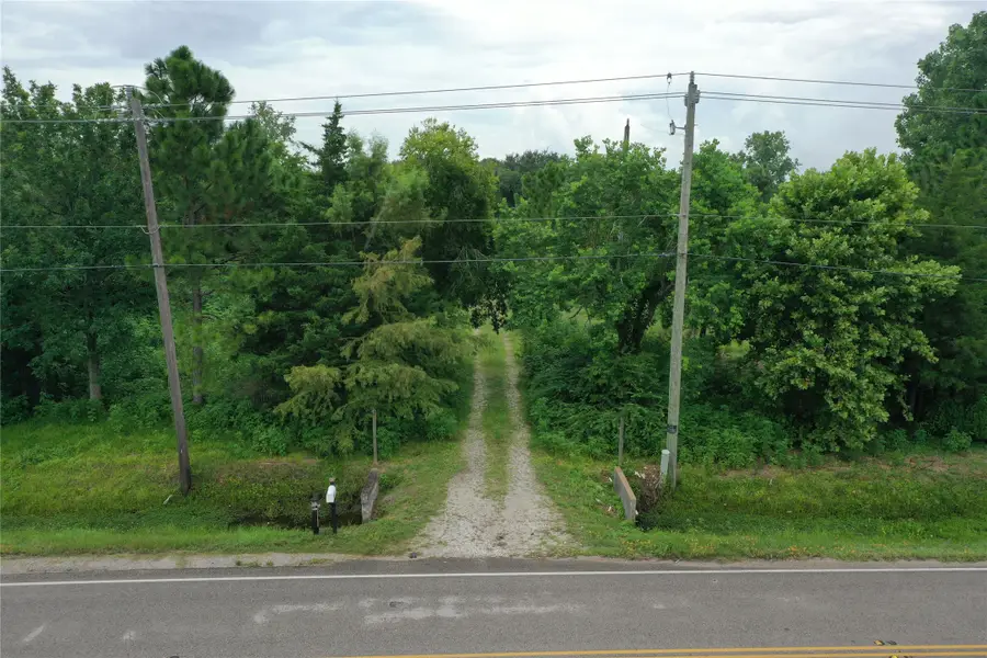 5110 Barbers Hill Road, Baytown, TX 77521 - Image #3