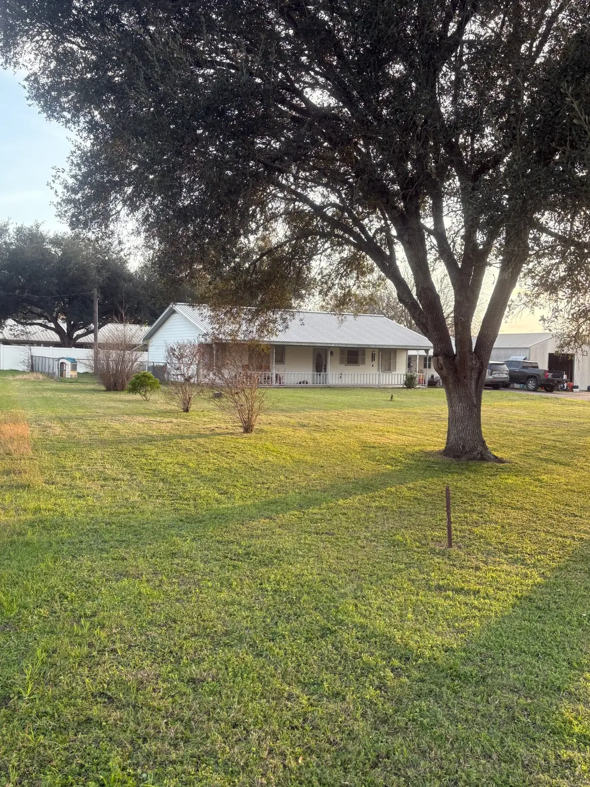 676 County Road 002, Hallettsville, TX 77964 - #1