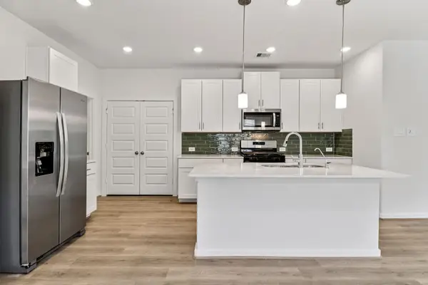 2518 Cactus Ranch Lane, Crosby, TX 77532