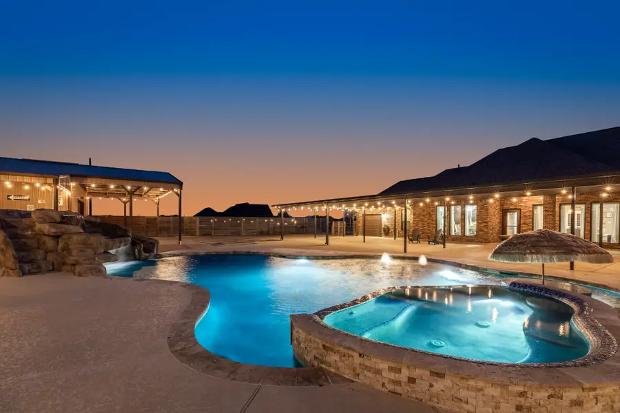 808 Quarter Horse Trail, Angleton, TX 77515 - #2