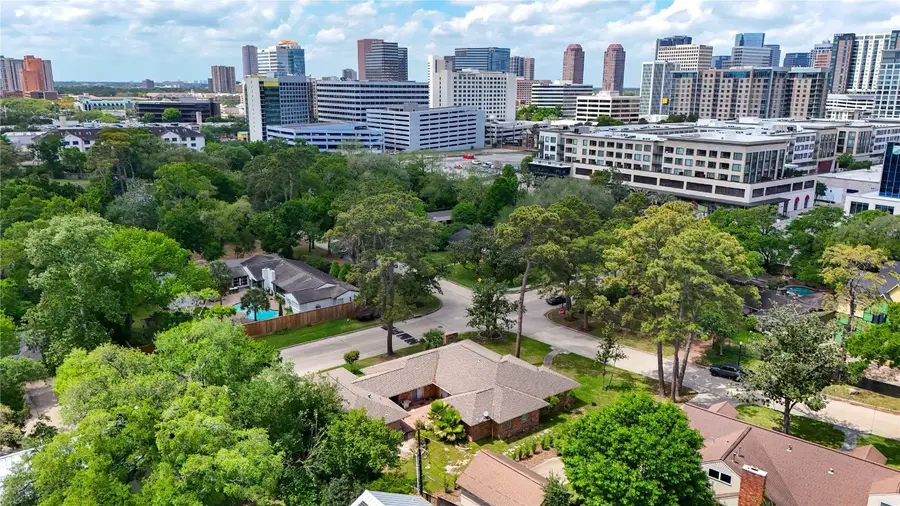 4539 Bryn Mawr Lane, Houston, TX 77027 - #3