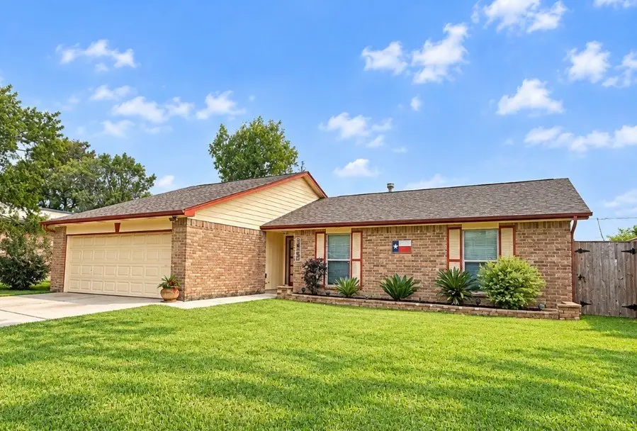 16023 Windom Drive, Webster, TX 77598 - #1
