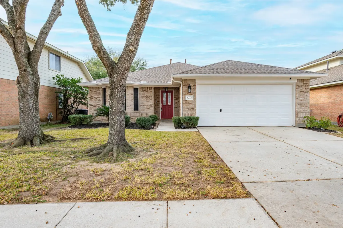 9323 Comanche Peak Lane, Houston, TX 77089 - Image #1