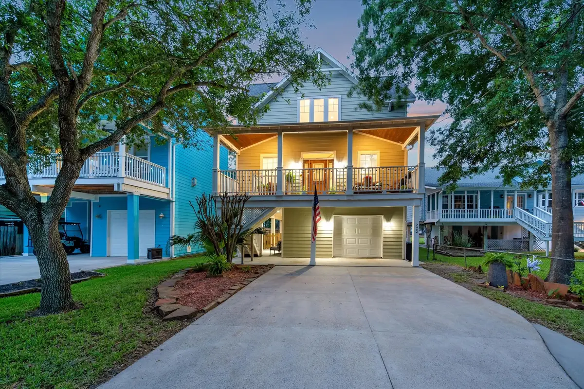 222 Oak Road Road, Kemah, TX 77565 - #1