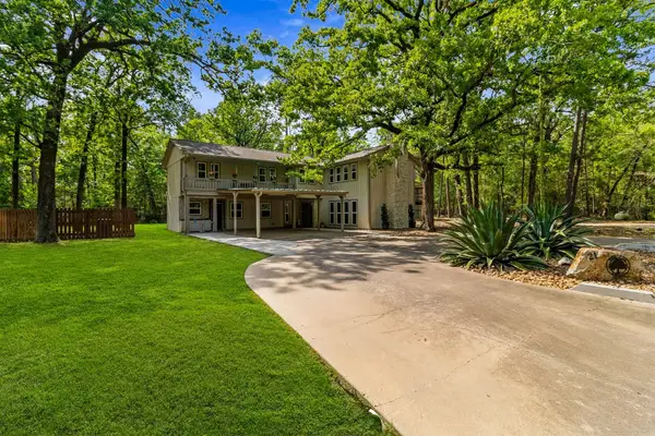 21 Red Oak Circle, Point Blank, TX 77364