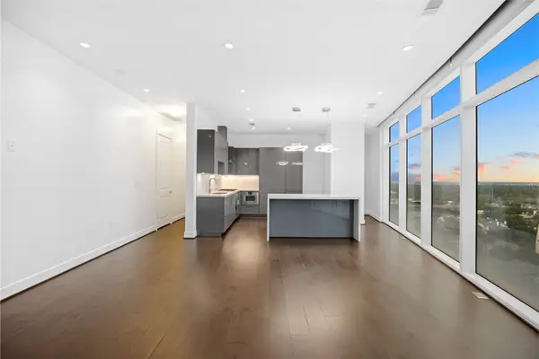 4521 San Felipe Street #1903, Houston, TX 77027