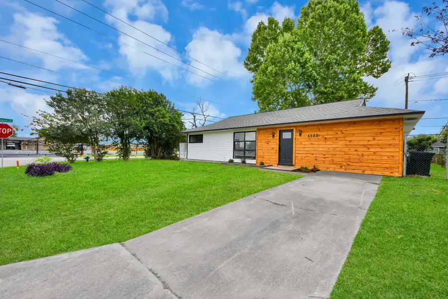 6522 Belarbor Street, Houston, TX 77087 - #2