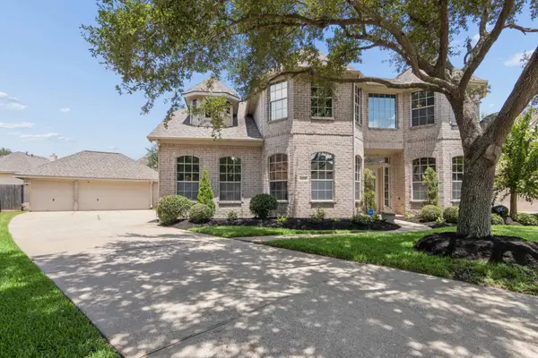 4306 Green Tree Court, Pasadena, TX 77505