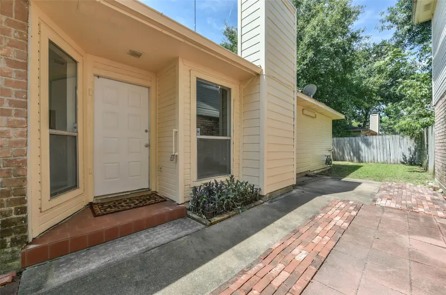 7823 Redlands Drive, Houston, TX 77040 - Image #2