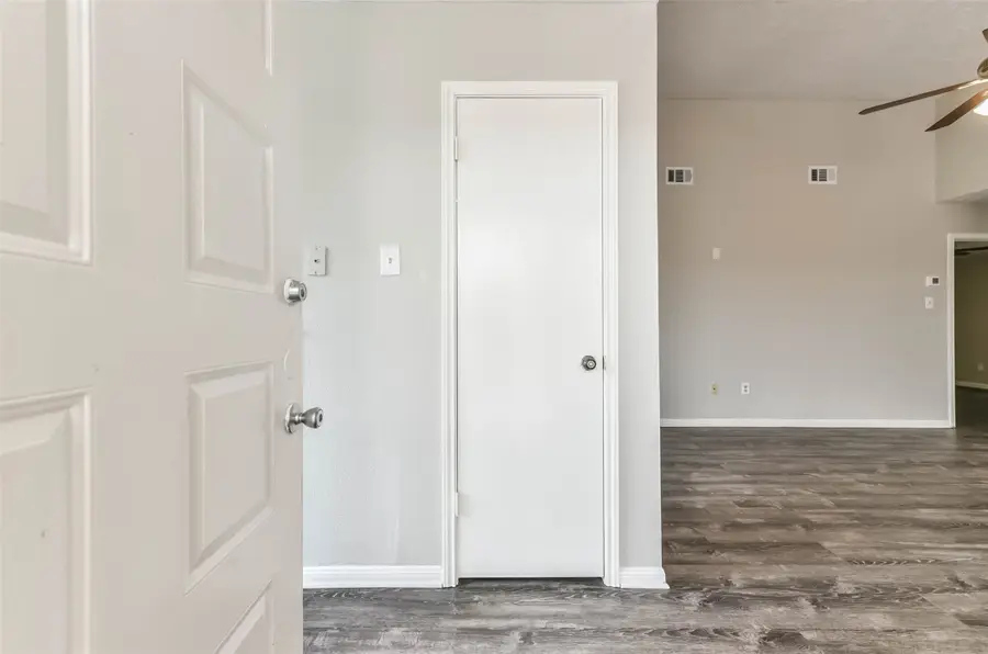 7823 Redlands Drive, Houston, TX 77040 - Image #3