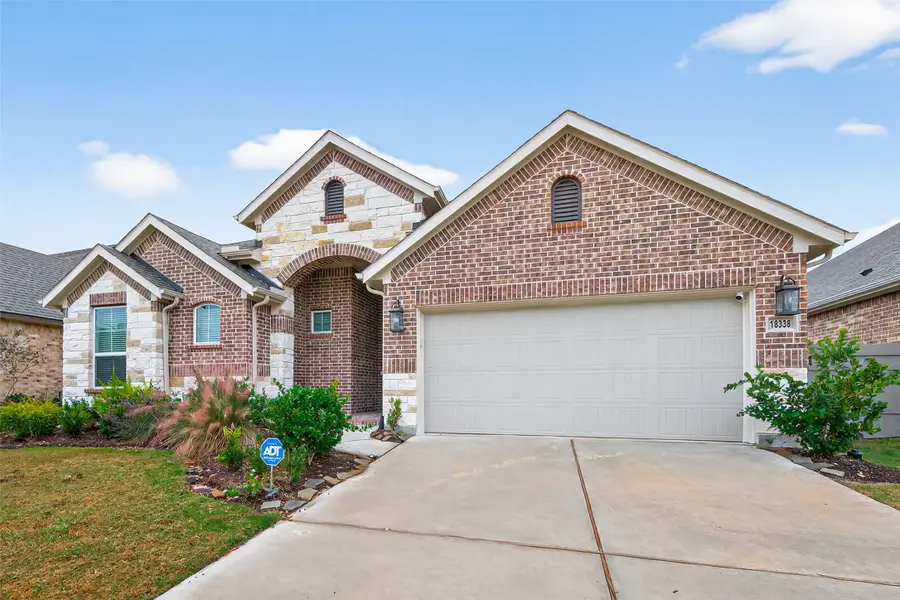18338 Tiger Flowers Drive, Conroe, TX 77302 - Image #3