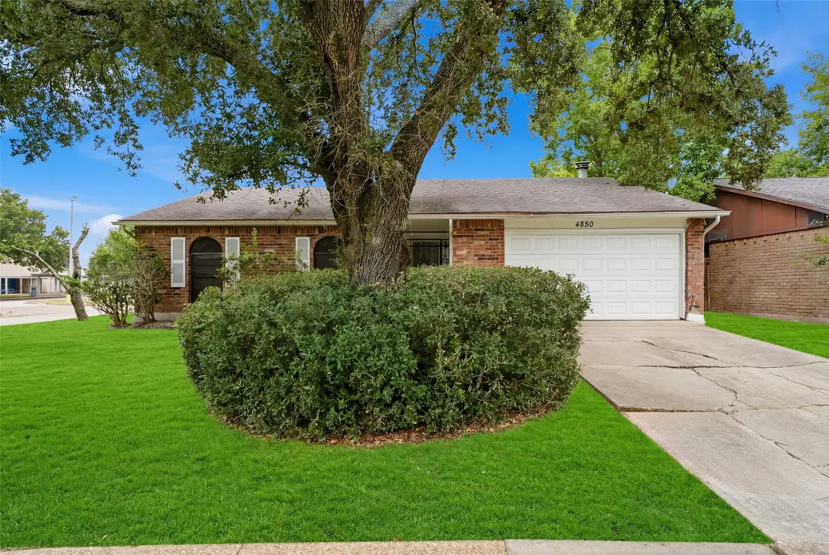 4850 Raven Ridge Dr, Houston, TX 77053 - #1