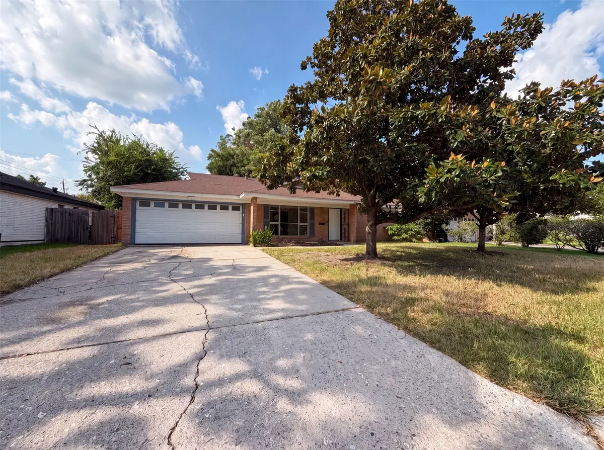 9538 Skyline Drive, Houston, TX 77063 - #1