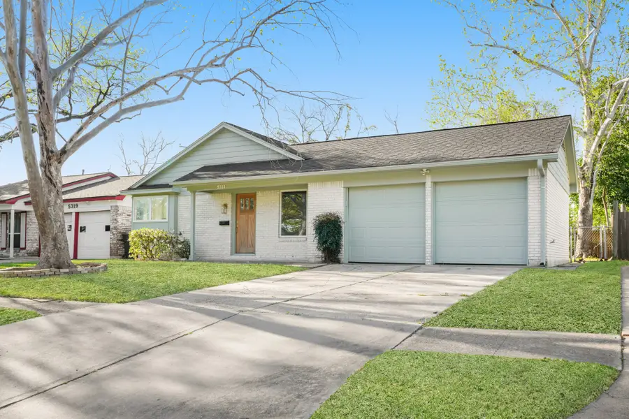 5323 Manor Creek Lane, Houston, TX 77092 - #2