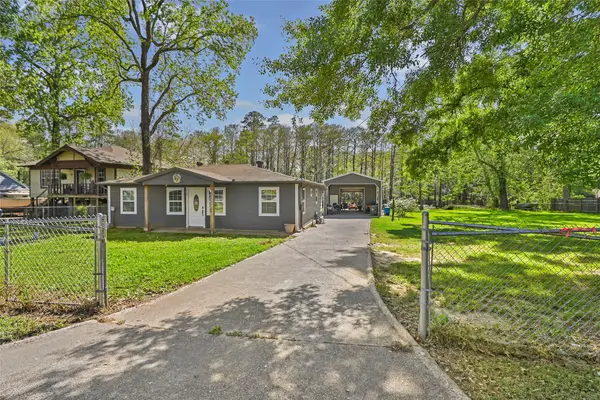 218 Waterfall Drive, Huffman, TX 77336