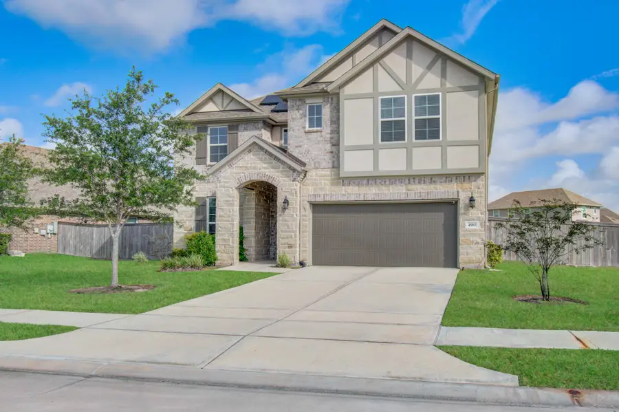 4910 Magnolia Springs Drive, Pearland, TX 77584 - #2