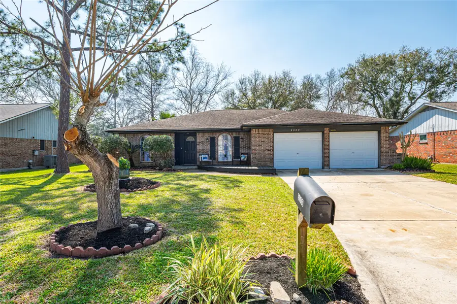 5509 Thornwood Circle, Dickinson, TX 77539 - #2