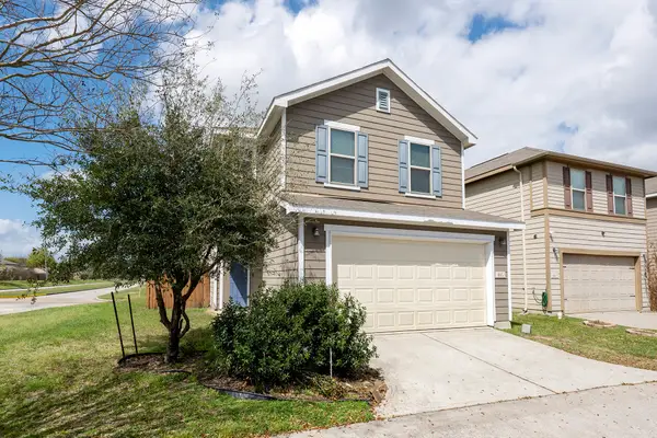 18953 Bobcat Path Court, Houston, TX 77073