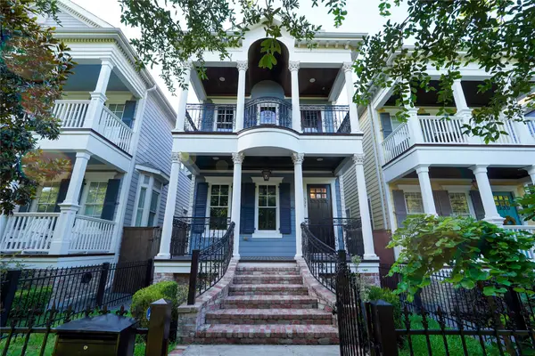 537 W 22nd St, Houston, TX 77008