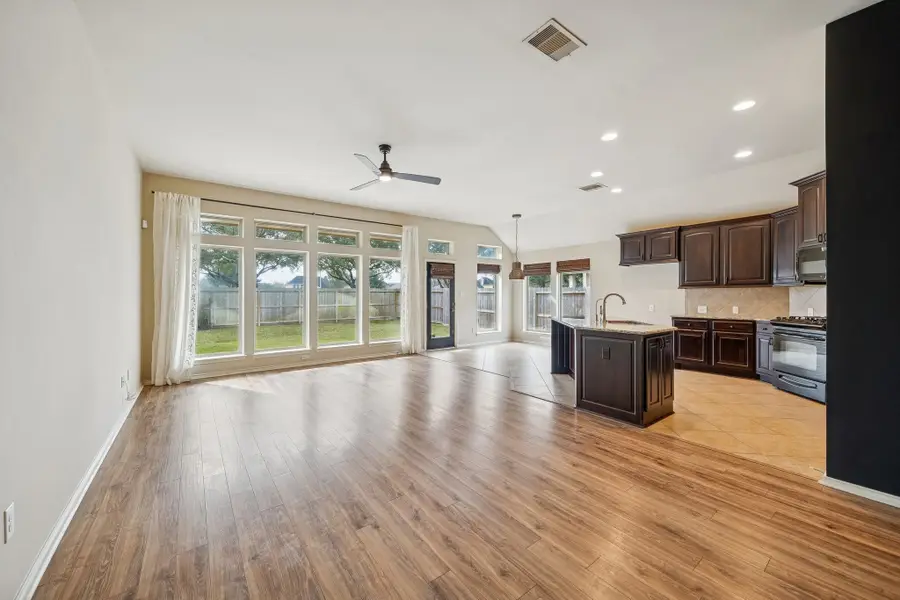 13014 Barkley Bend Lane, Houston, TX 77044 - Image #2