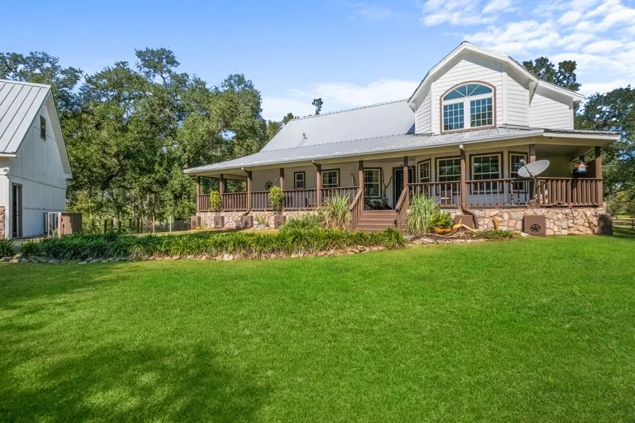 7411 Creek Drive, Damon, TX 77430 - Image #3