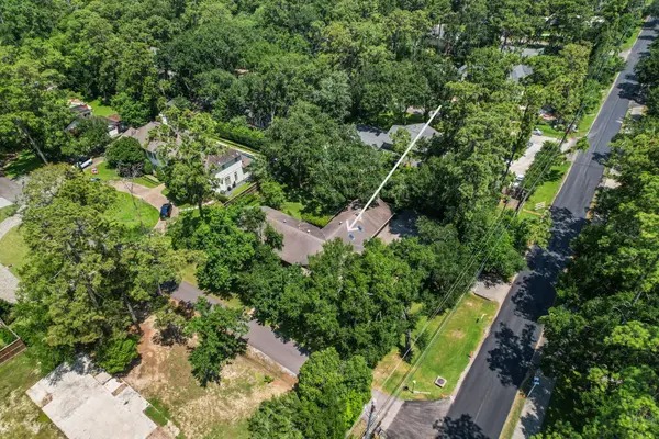 11902 Laurie Lane, Houston, TX 77024