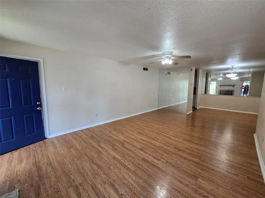 9797 Leawood Blvd #104, Houston, TX 77099 - #2