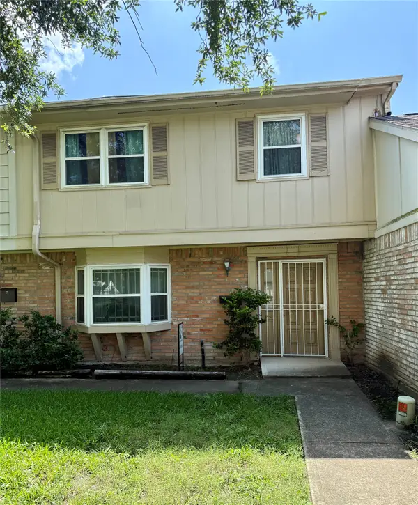 6451 Creekbend Drive #132, Houston, TX 77096