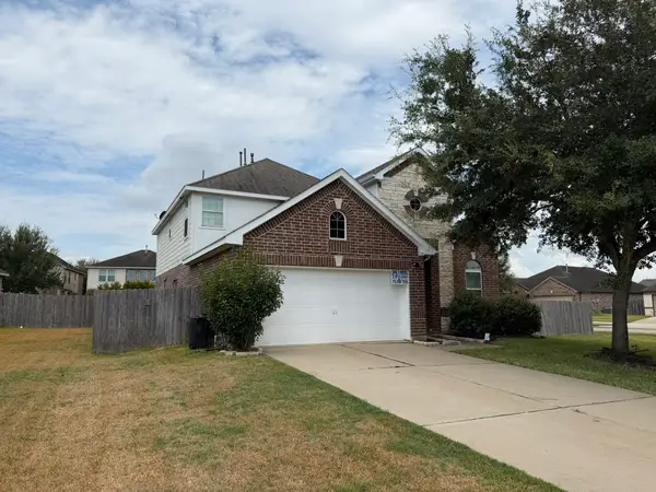 5902 Carnaby Lane, Rosenberg, TX 77471