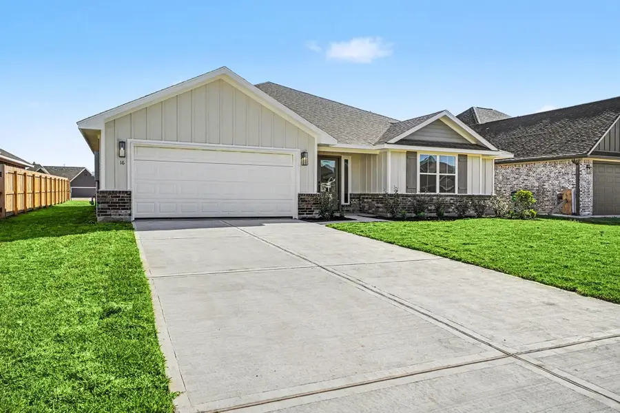 16 Keystone Court, Angleton, TX 77515 - #3