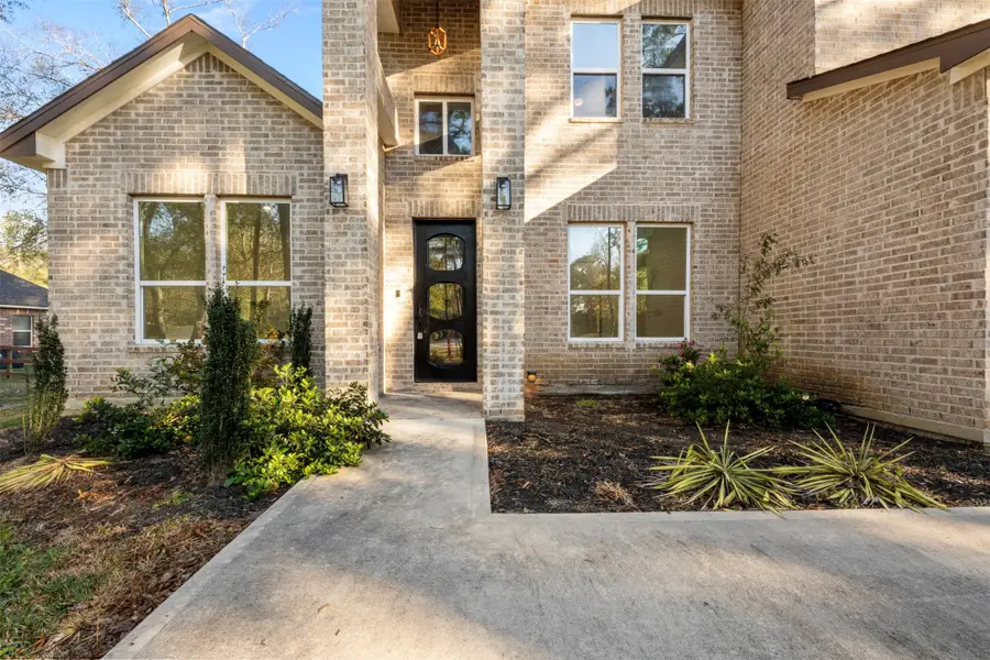 7402 Charred Pine Drive, Magnolia, TX 77354 - Image #2