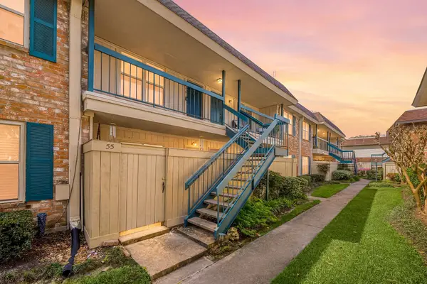 855 Augusta Drive #54, Houston, TX 77057