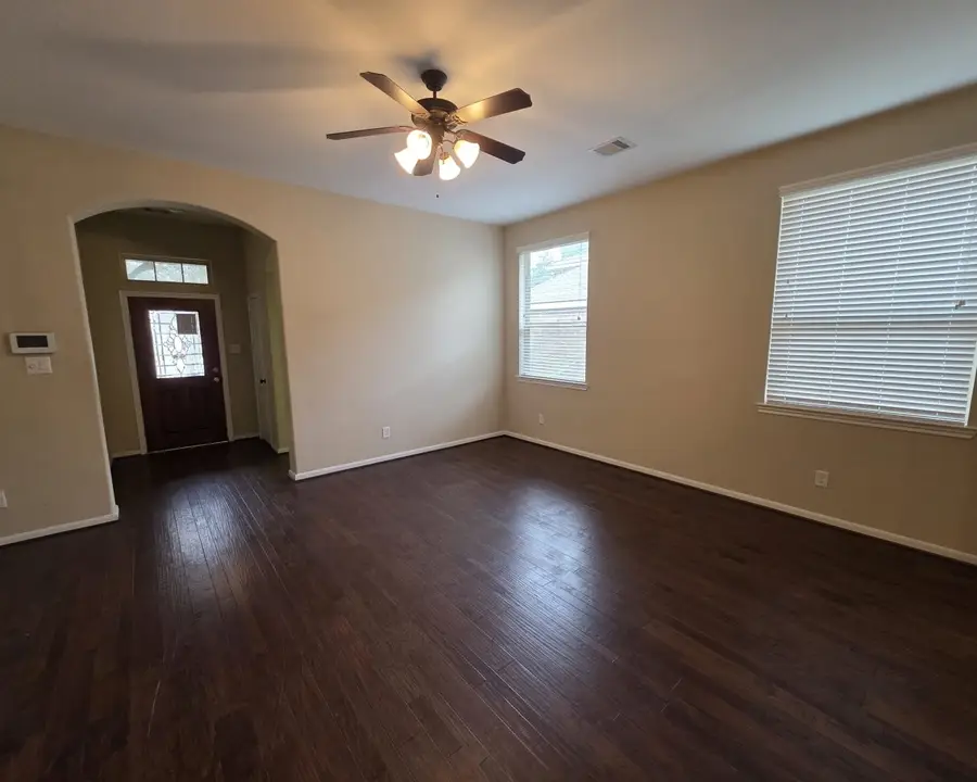 2807 Nickel Canyon Drive, Rosharon, TX 77583 - Image #2