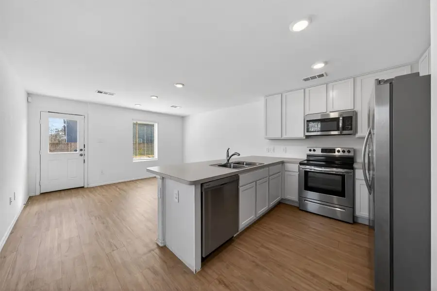 42 County Road 5201, Cleveland, TX 77327 - #2