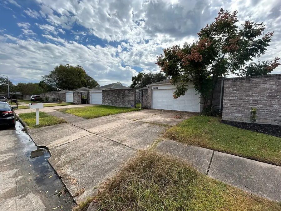 16107 Glen Mar Drive, Houston, TX 77082 - Image #2