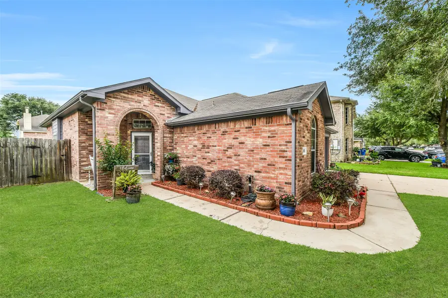 8002 Leaning Oak Drive, Texas City, TX 77591 - #2