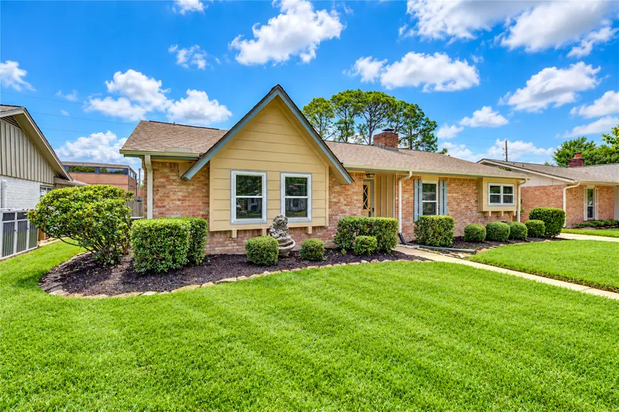 11403 Brook Meadows Lane, Meadows Place, TX 77477 - #3