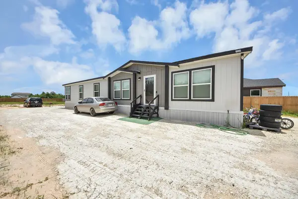 828 Road 5607, Cleveland, TX 77327