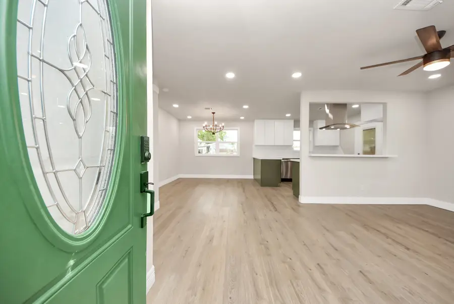 227 Highway 90 E, Sealy, TX 77474 - #2