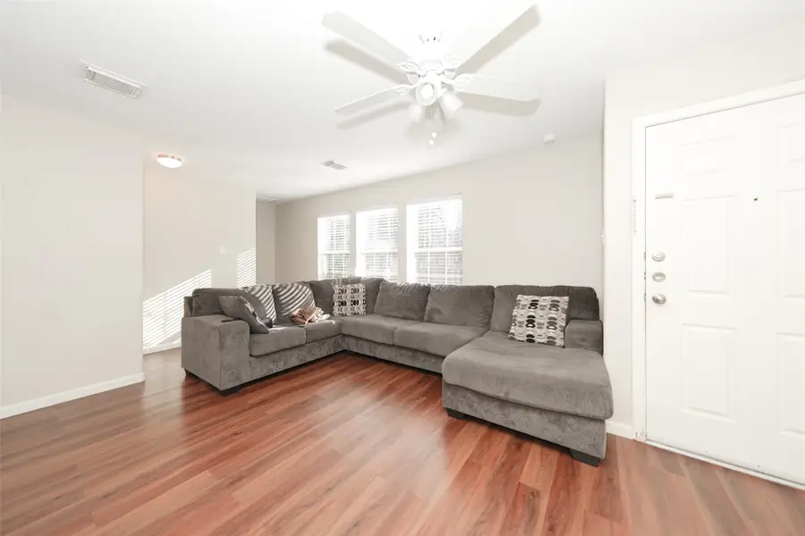 6423 Austinville Drive, Katy, TX 77449 - Image #3