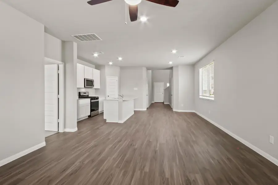 9211 Grace Ridge Drive, Willis, TX 77318 - Image #3