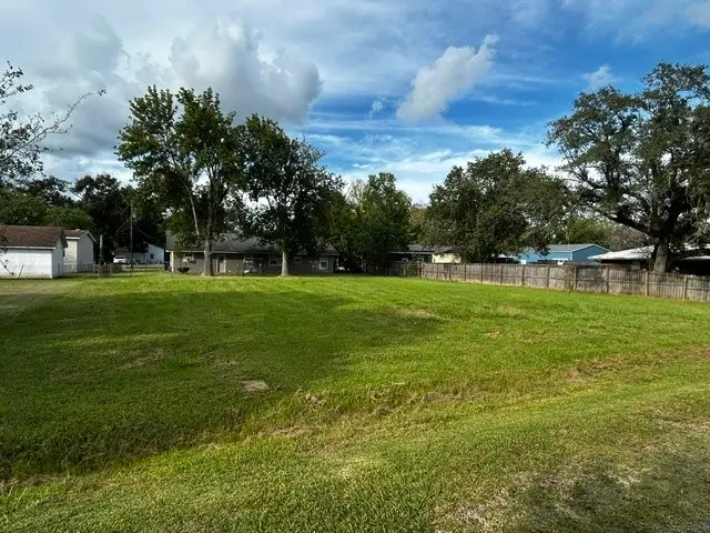 000 Guedry, Sour Lake, TX 77659 - #1