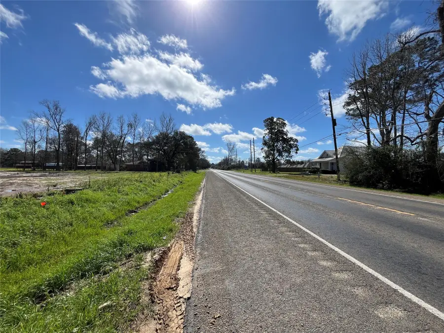 805 S Winfree Street, Dayton, TX 77535 - #2