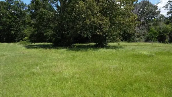 8370 Queen Lane, Orange, TX 77632