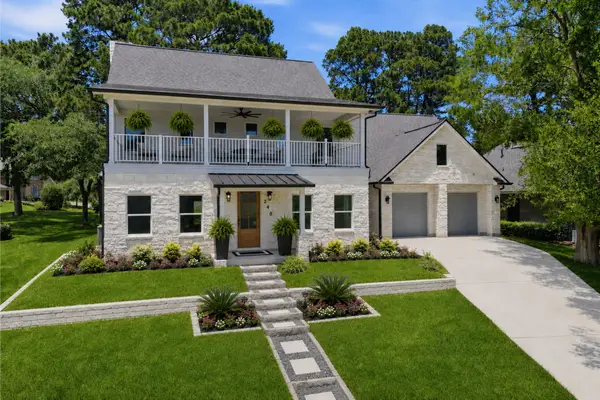 240 Sarasota Circle S, Montgomery, TX 77356