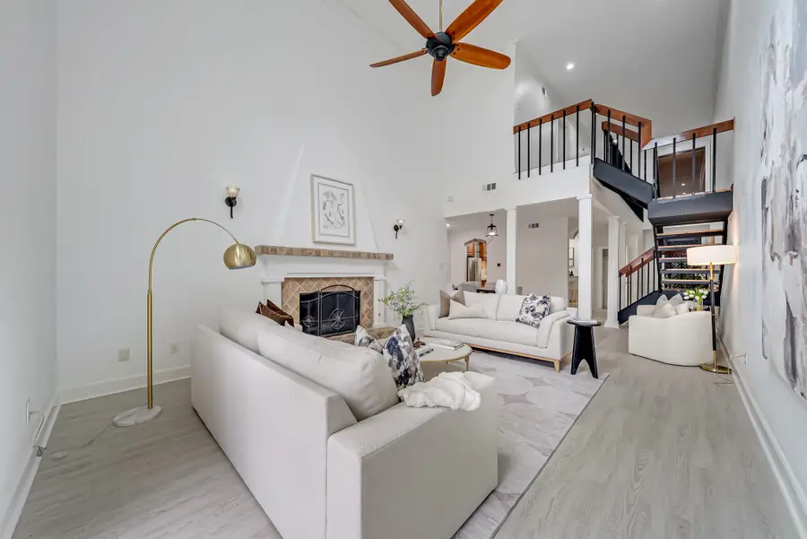 516 S Post Oak Lane #18, Houston, TX 77056 - #2