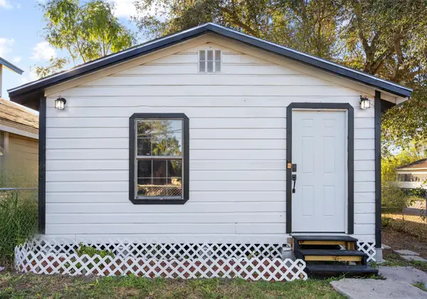 118 N Palmas Street, Weslaco, TX 78596