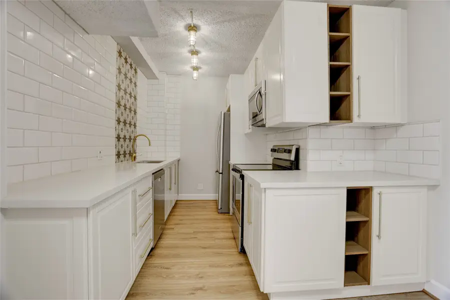 1400 Hermann Drive #15D, Houston, TX 77004 - #2